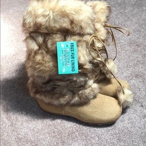 Furr lined boots